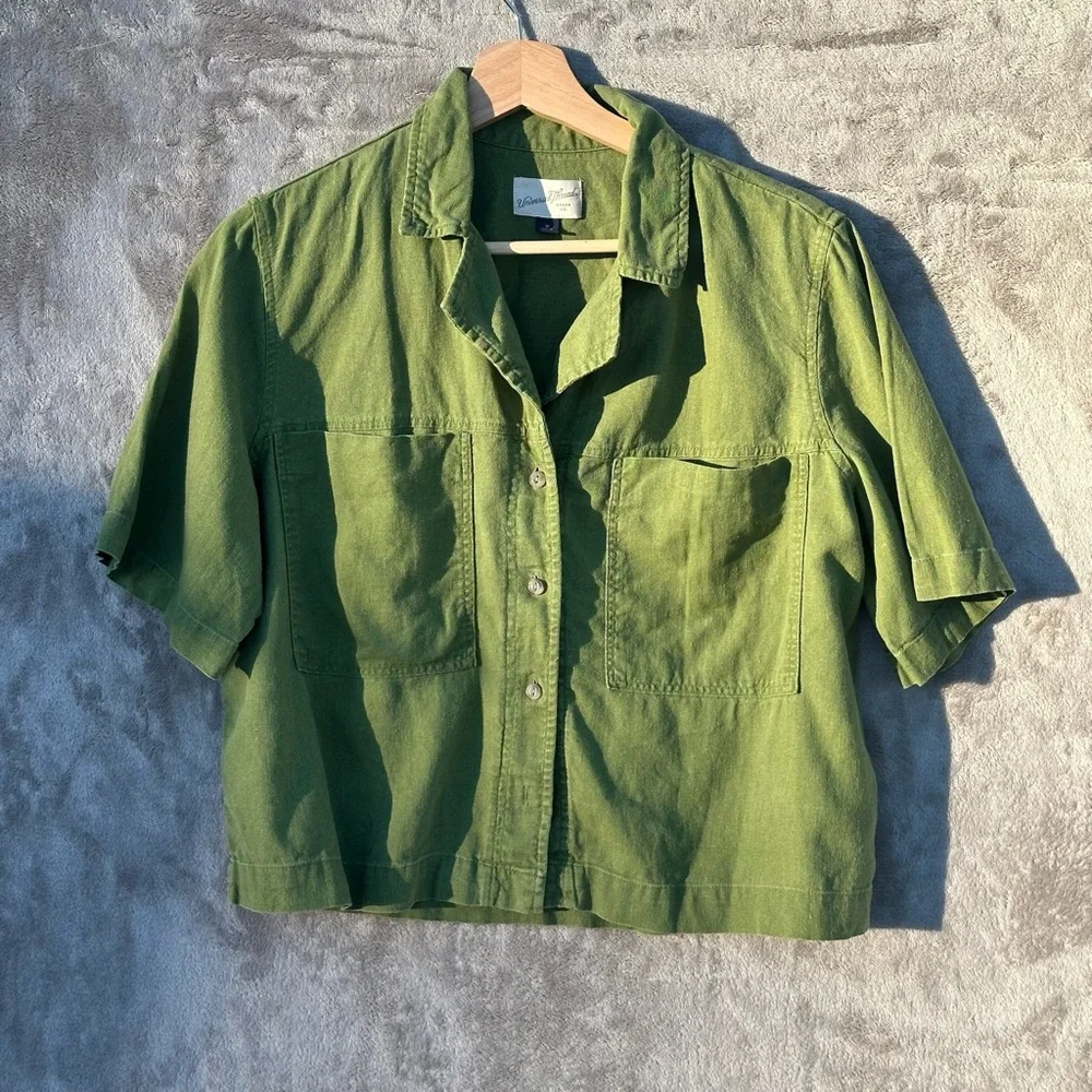 Universal Thread Women’s Olive Utility cropped box fit Button-Up Shirt – Size M - Picture 2 of 15